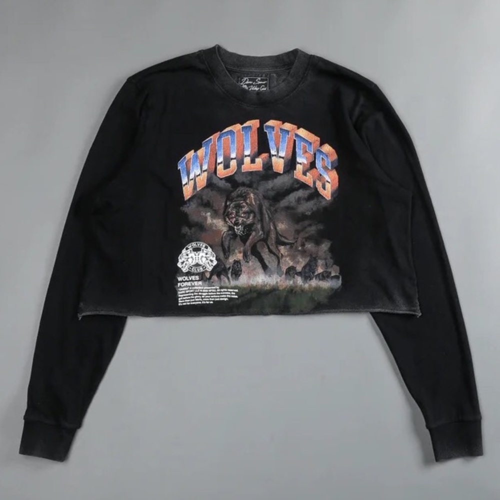 Darc Sport SHE EAT THEM ALIVE "PREMIUM VINTAGE" (LS CROPPED) TEE IN BLACK